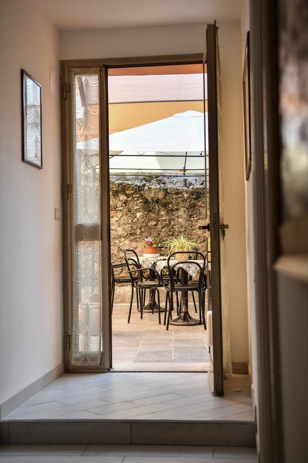 Bed and Breakfast La Terra Di Mingo Vado Ligure Exteriér fotografie